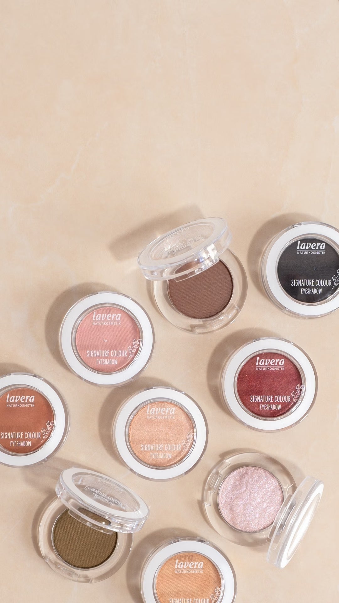 Welcher Lidschatten passt zu mir? Der lavera Eyeshadow-Guide für jede Augenfarbe