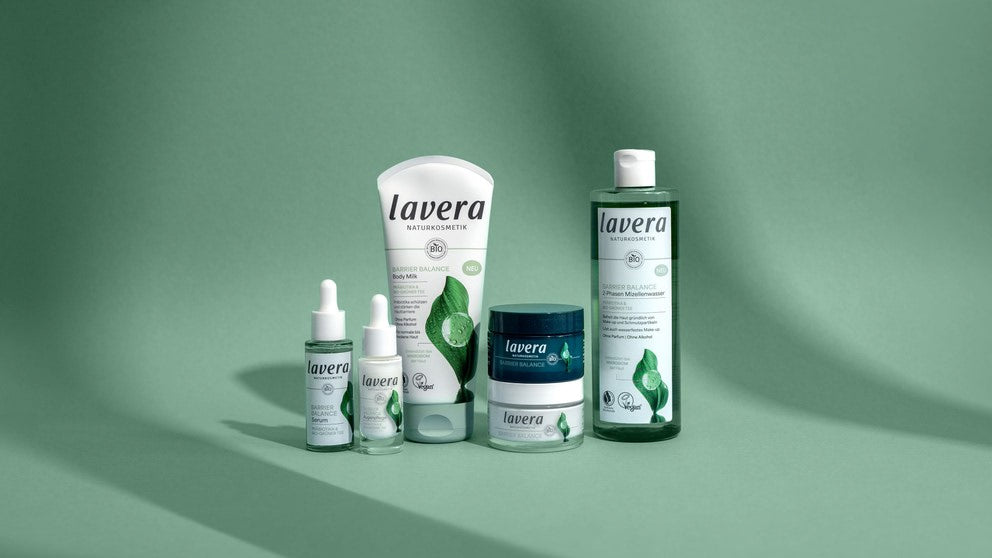 Différents produits lavera naturkosmetik de la gamme Barrier Balance