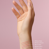 lavera Lip Contour -Soft Mocha 08- in der Anwendung