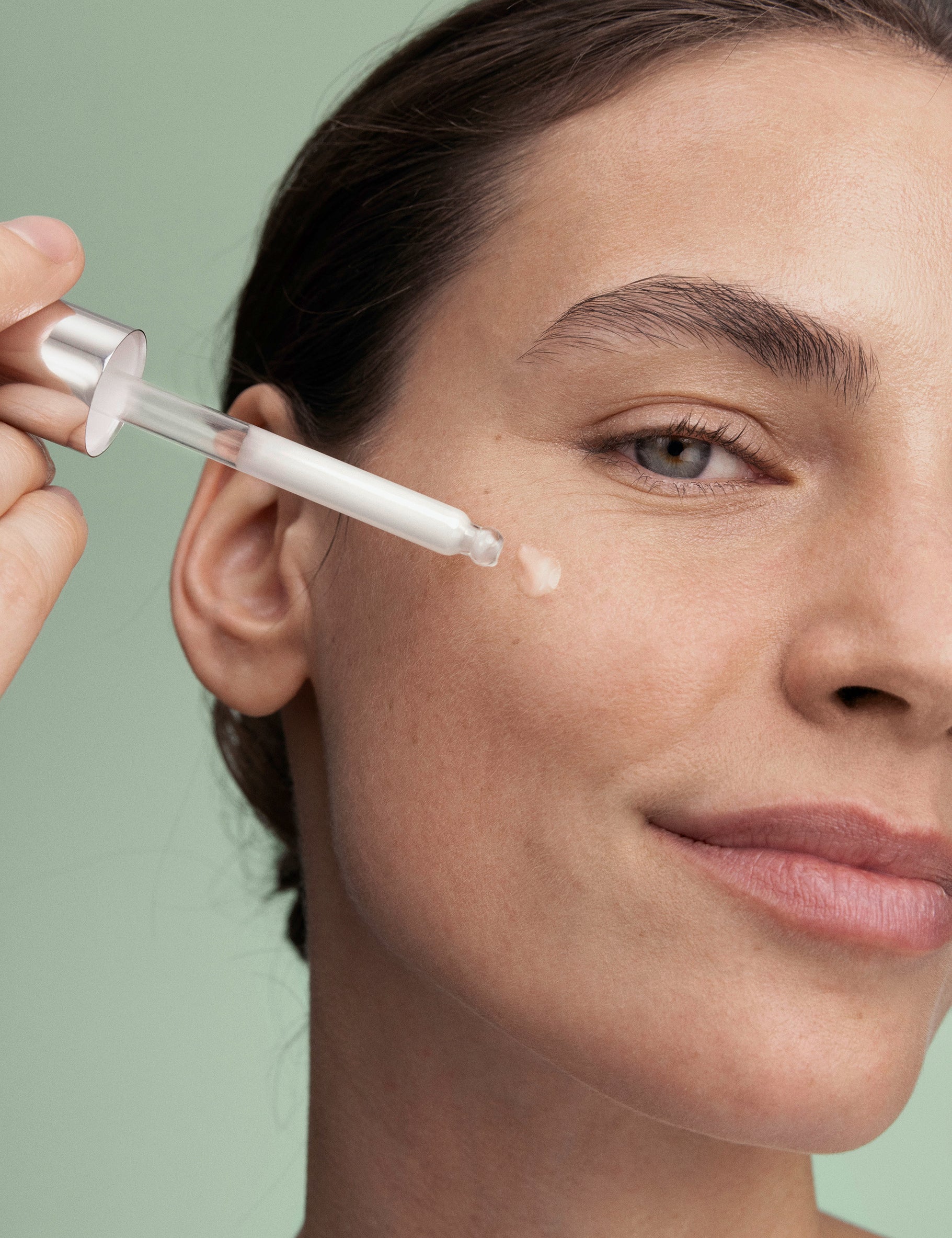 lavera Pure Beauty Sérum lors de l'application