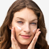 lavera Barrier Balance Crème de jour lors de l'application