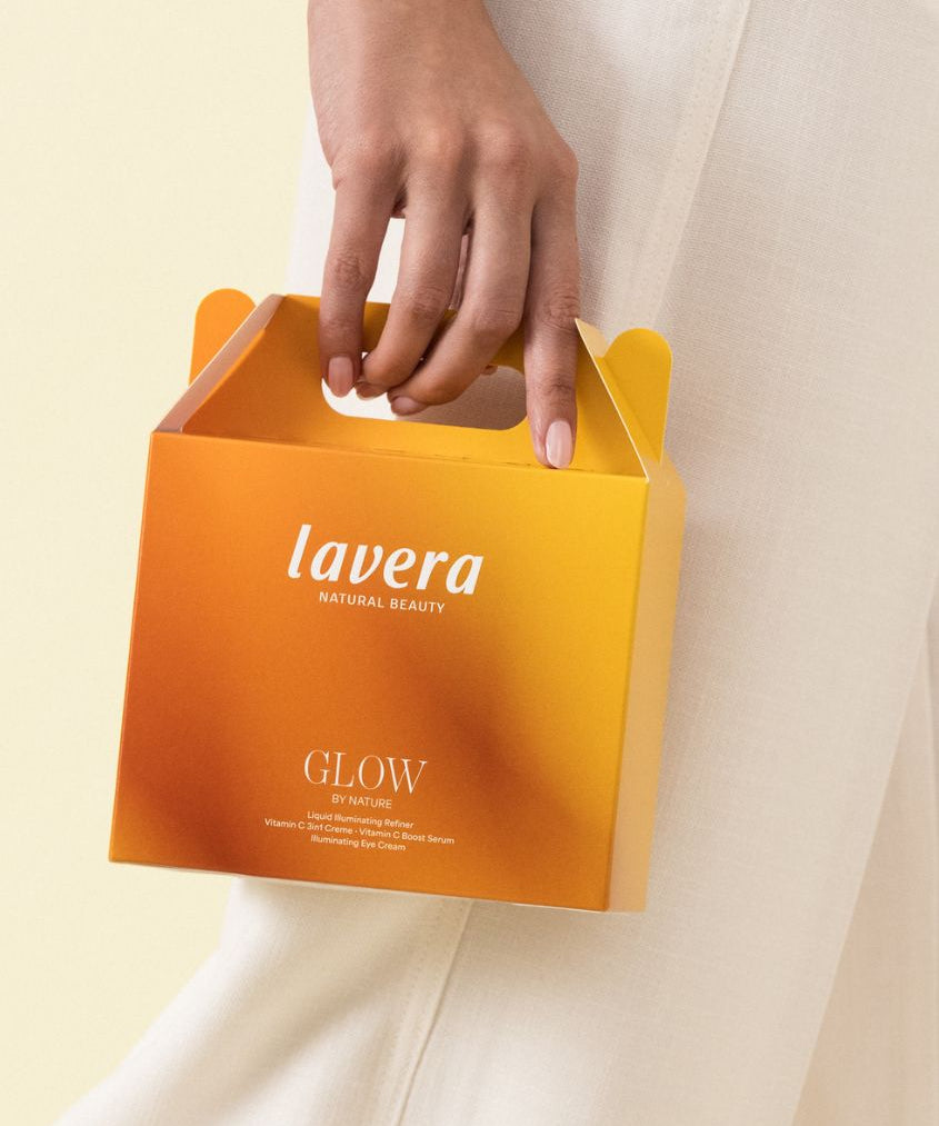lavera Glow by Nature Routine Complete Set lors de l'application