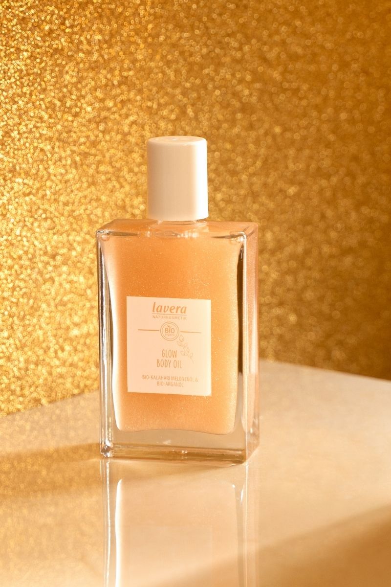lavera Glow Body Oil lors de l'application