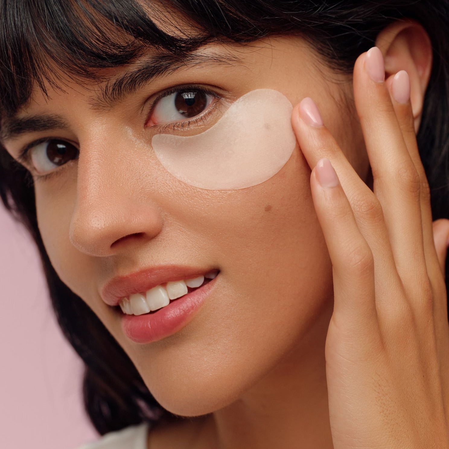 lavera Eye Patches Calm & Refresh lors de l'application