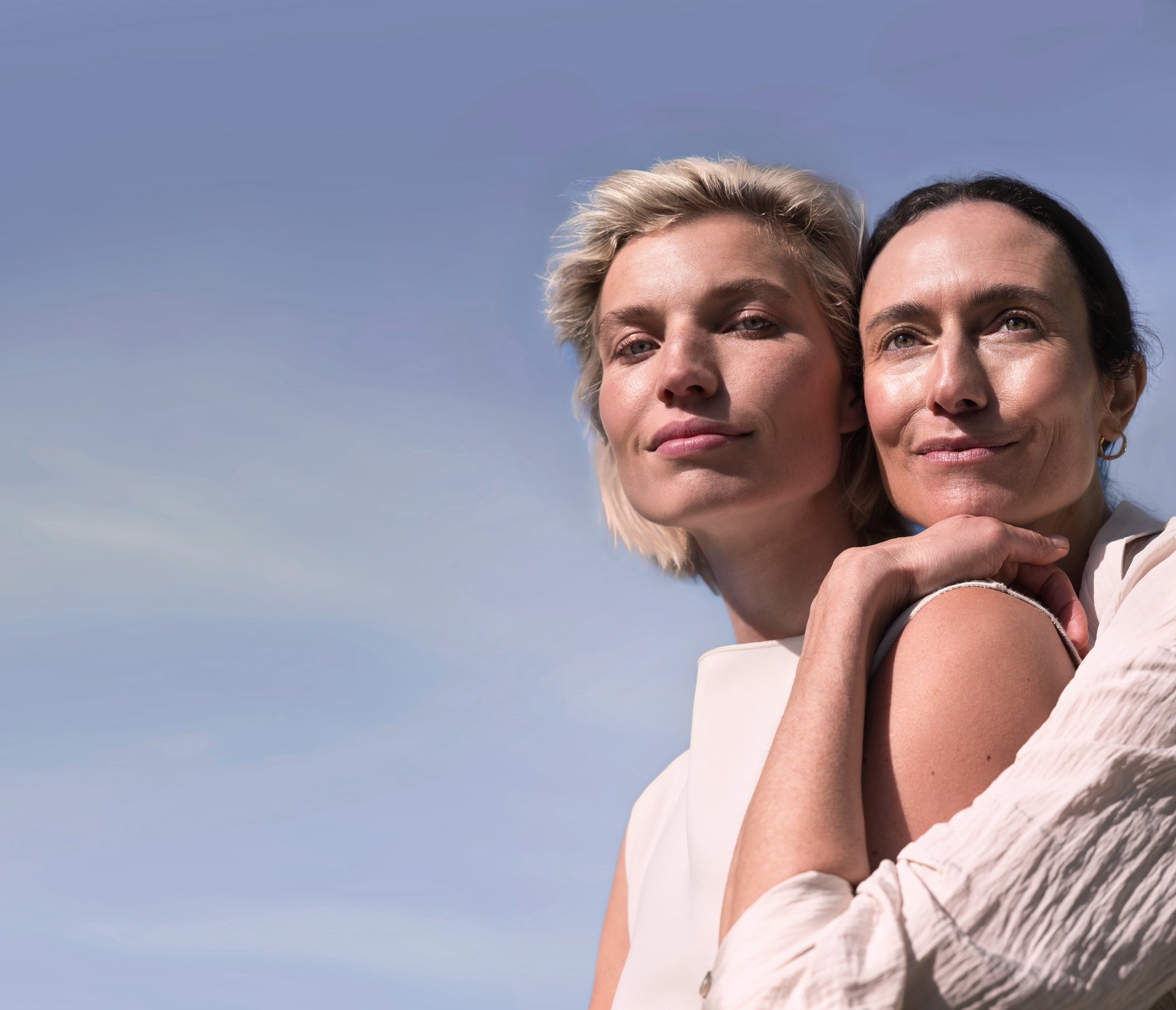 deux femmes dans la nature