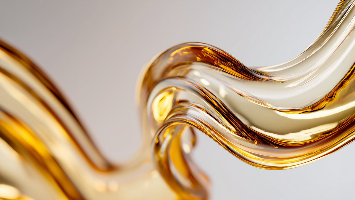 Goldgelbe Flüssigkei