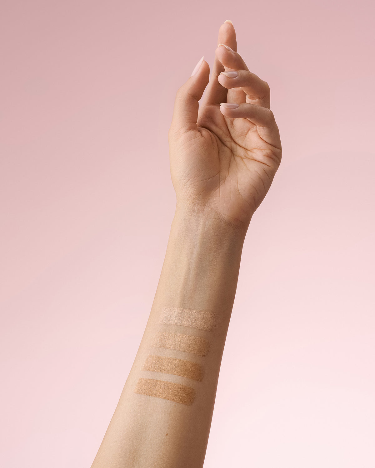 lavera Cream to Powder Foundation -Light 01- lors de l'application