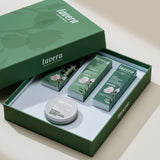 lavera Skin Longevity Routine Complete Set in der Anwendung
