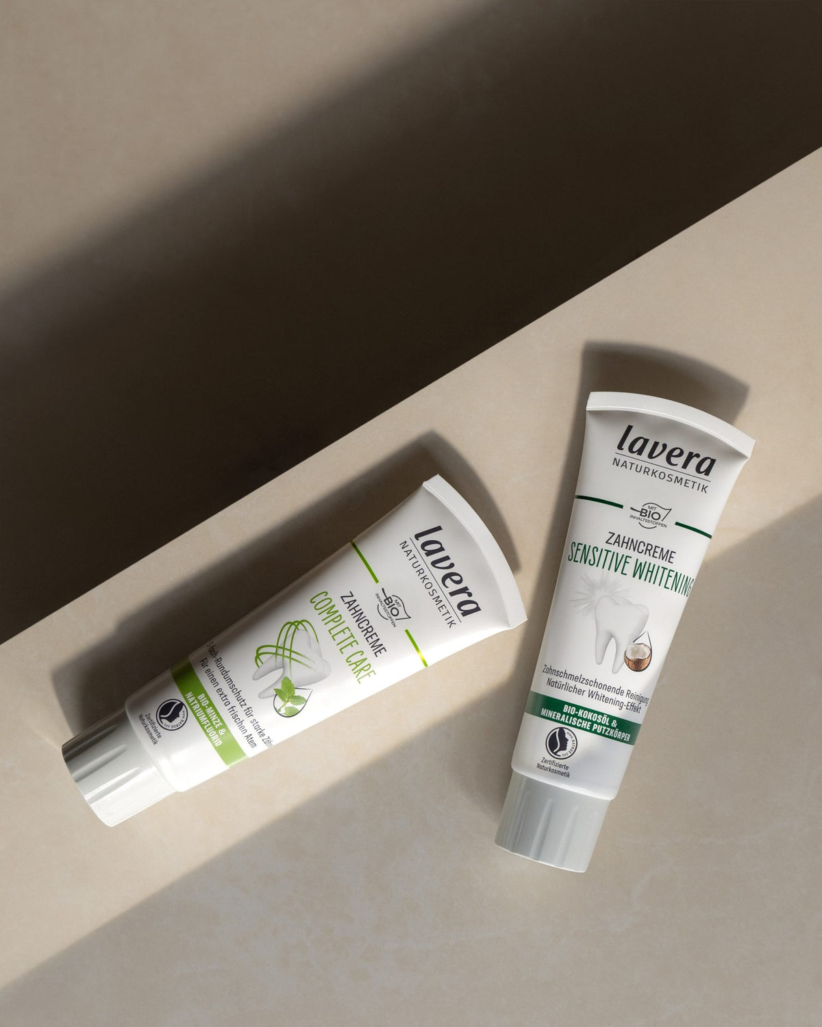 lavera Zahncreme Complete Care und lavera Sensitive Whitening 